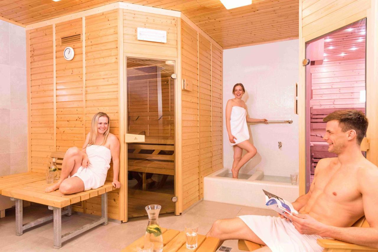 Hotel Emeran a Chata Emeran II a Lyžařská chata Litvínov Kültér fotó